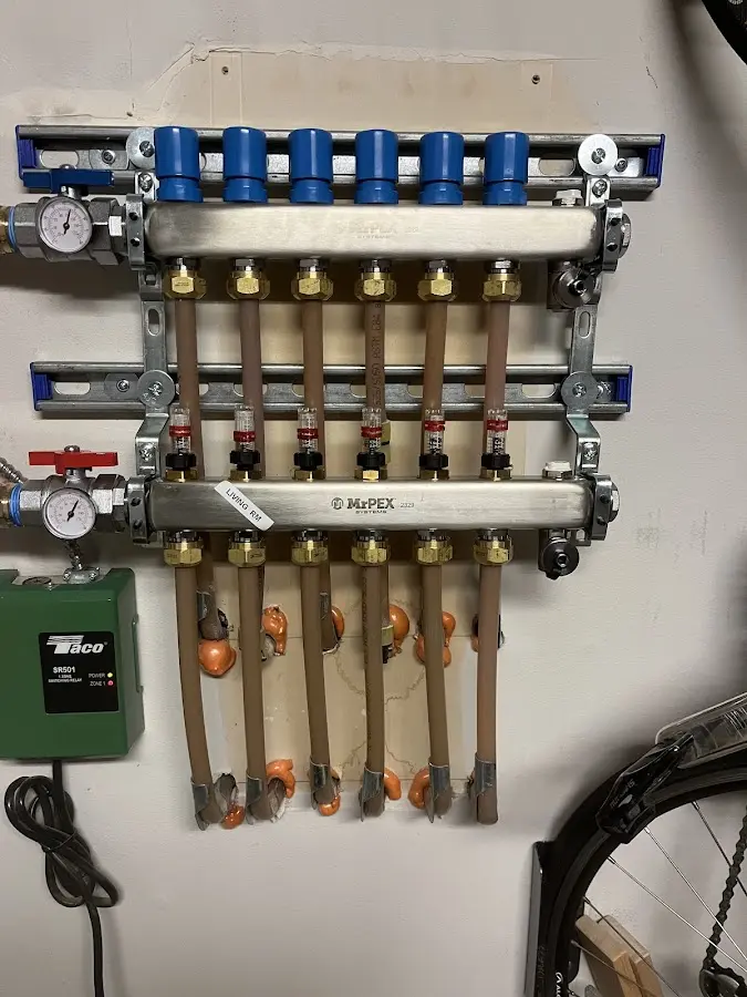 Plumber performing Gas Leak Detection at a residential property in Santa Monica